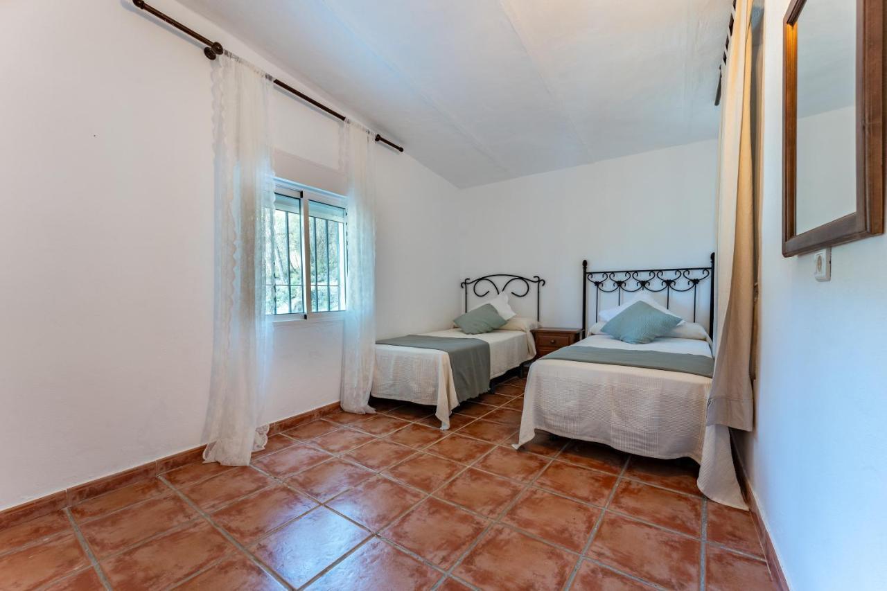 Cortijo La Zahurdilla Yunquera Exterior photo